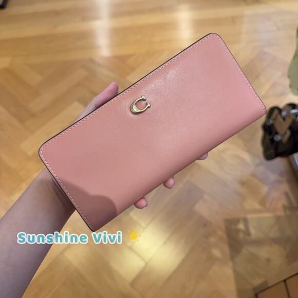 NWT Coach Essential Slim Leather Wallet CZ096 Peach color - Picture 1 of 5